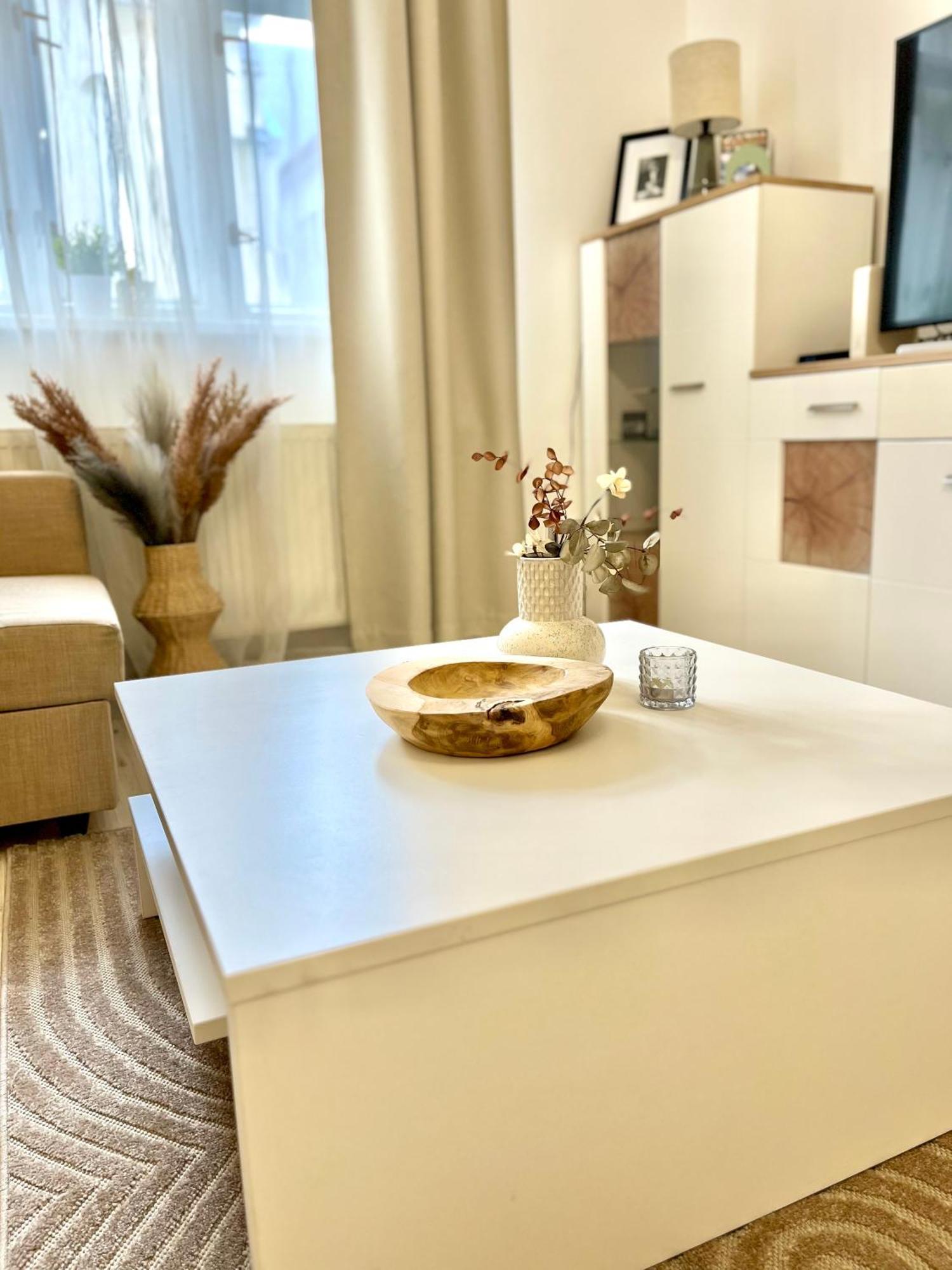 James Bond Apartment Top Location Air Conditioned Bratislava Dış mekan fotoğraf